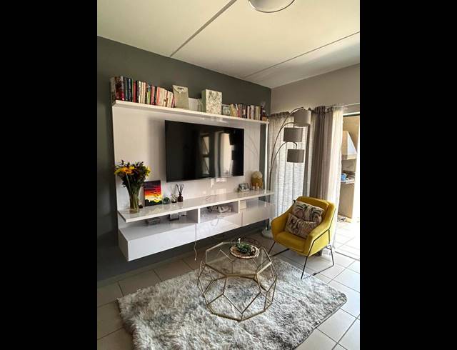 2 BEDROOM APARTMENT FOR SALE IN ELARDUSPARK